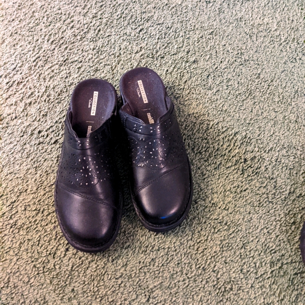 Clarks clogs